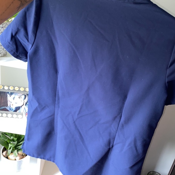 FIGS - Picture 9 of 10